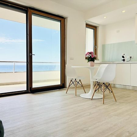Le Conchiglie Aparthotel Porto Torres Exteriör bild