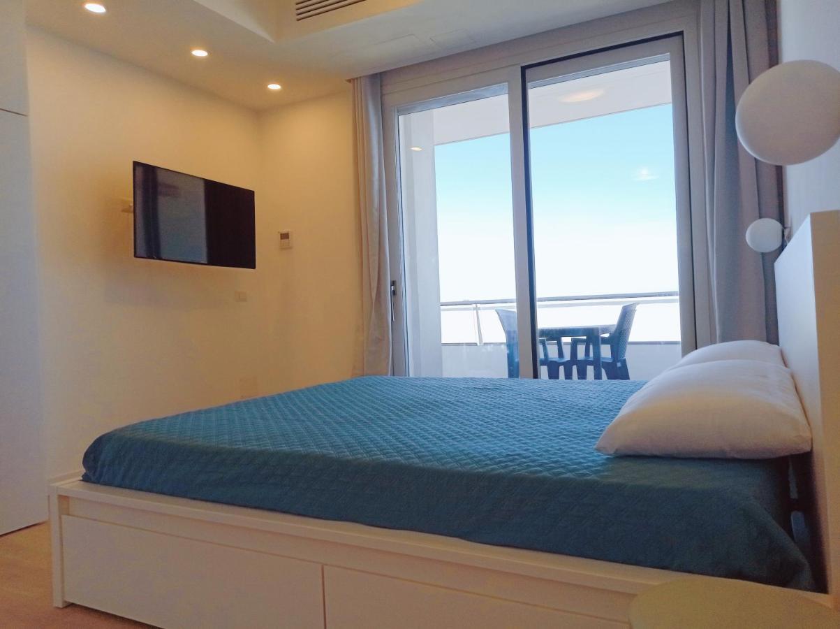 Le Conchiglie Aparthotel Porto Torres Exteriör bild